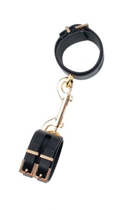 Черные наручники PREMIUM HANDCUFF WITH HOOK с золотистой перемычкой